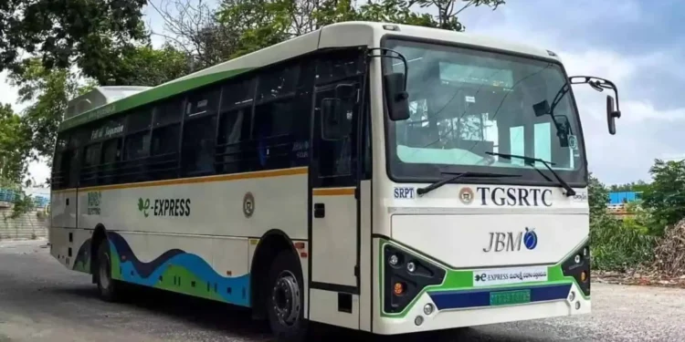 మరో రెండు రోజుల్లో రోడ్డెక్కనున్న 268 జేబీఎం ఎలక్ట్రిక్ బస్సులు 1 మరో రెండు రోజుల్లో రోడ్డెక్కనున్న 268 జేబీఎం ఎలక్ట్రిక్ బస్సులు
