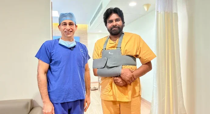 పవన్‌కల్యాణ్‌కు డిశ్చార్జి.. కోకిలాబెన్ ఆసుపత్రి నుంచి హైదరాబాద్‌కు చేరిక