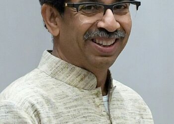 హిందువులను దోచుకునేవారు అధికారంలో ఉన్నారని ఉద్ధవ్ ఠాక్రే విమర్శలు