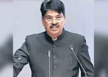 ప్రైవేట్ ట్రస్ట్కు నిధుల మళ్లింపుపై ఆరోపణలు.. బీసీఐలో కలకలం 1 ప్రైవేట్ ట్రస్ట్కు నిధుల మళ్లింపుపై ఆరోపణలు.. బీసీఐలో కలకలం