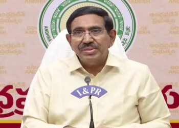 సీఆర్డీఏ పనులపై మంత్రి నారాయణ సమీక్ష