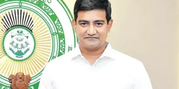 నేపాల్లో ఏపీ యాత్రికుల కలకలం.. ఐదుగురి ఆచూకీ కోసం గాలింపు 8 నేపాల్లో ఏపీ యాత్రికుల కలకలం.. ఐదుగురి ఆచూకీ కోసం గాలింపు