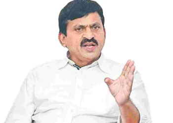 ఇందిరమ్మ ఇళ్లతో ఓట్లు అడిగే ప్రసక్తే లేదు: పొంగులేటి