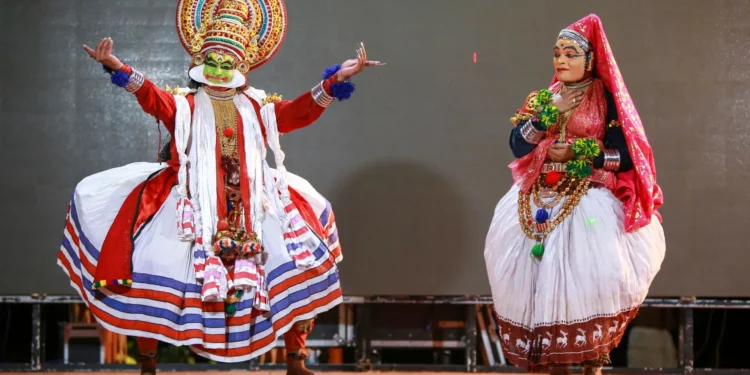 కేరళ బాక్సాఫీసుకు ఓనం కళ.. ఈ పండుగకు వస్తున్న మలయాళ చిత్రాలివే! 1 కేరళ బాక్సాఫీసుకు ఓనం కళ.. ఈ పండుగకు వస్తున్న మలయాళ చిత్రాలివే!