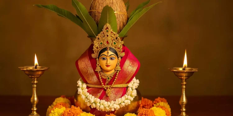 శ్రావణ శోభతో కళకళలాడిన తెలుగు రాష్ట్రాలు.. వరలక్ష్మీ వ్రతానికి వెల్లువెత్తిన భక్తులు