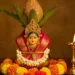 శ్రావణ శోభతో కళకళలాడిన తెలుగు రాష్ట్రాలు.. వరలక్ష్మీ వ్రతానికి వెల్లువెత్తిన భక్తులు 8 శ్రావణ శోభతో కళకళలాడిన తెలుగు రాష్ట్రాలు.. వరలక్ష్మీ వ్రతానికి వెల్లువెత్తిన భక్తులు
