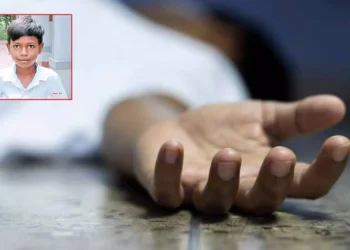 గాలికి కూలిన ప్రహరీ గోడ.. విద్యార్థి మృతి 2 గాలికి కూలిన ప్రహరీ గోడ.. విద్యార్థి మృతి