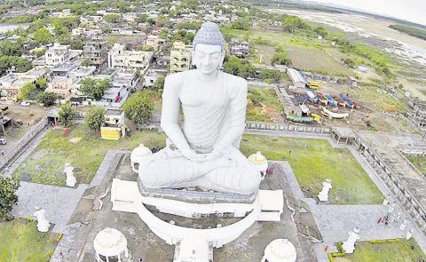 ఆగిన పనులకు మళ్లీ ఊపిరి.. అమరావతిలో నిర్మాణ జోరు 1 ఆగిన పనులకు మళ్లీ ఊపిరి.. అమరావతిలో నిర్మాణ జోరు