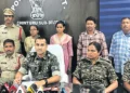 హిడ్మా గన్‌మన్‌ సహా ముగ్గురు మావోయిస్టుల లొంగుబాటు