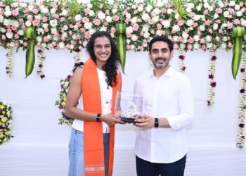 నారా లోకేశ్ చేతుల మీదుగా పీవీ సింధు క్రీడా కేంద్రానికి భూమిపూజ 14 విశాఖలో పీవీ సింధు క్రీడా అకాడమీకి శంకుస్థాపన చేసిన నారా లోకేశ్
