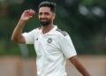 శ్రీలంక టెస్టు సిరీస్కు టీమ్ఇండియాలో కీలక మార్పు.. నబీకి చోటు 17 శ్రీలంకతో జరగనున్న రెండు టెస్టుల సిరీస్కు భారత జట్టులో అకిబ్ నబీకి చోటు దక్కింది