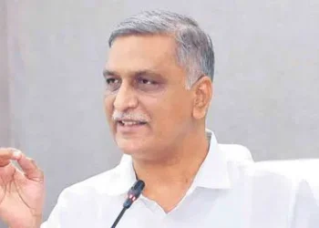 హరీశ్రావు హౌస్ అరెస్ట్.. కోకాపేటలో ఉద్రిక్తత 2 హరీశ్రావు హౌస్ అరెస్ట్.. కోకాపేటలో ఉద్రిక్తత