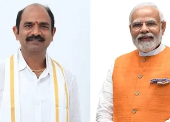 చేనేత కళాకారులకు మోదీ అభినందనలు.. ఏపీ కార్యక్రమాలపై ప్రశంసలు 2 చేనేత కళాకారులకు మోదీ అభినందనలు.. ఏపీ కార్యక్రమాలపై ప్రశంసలు
