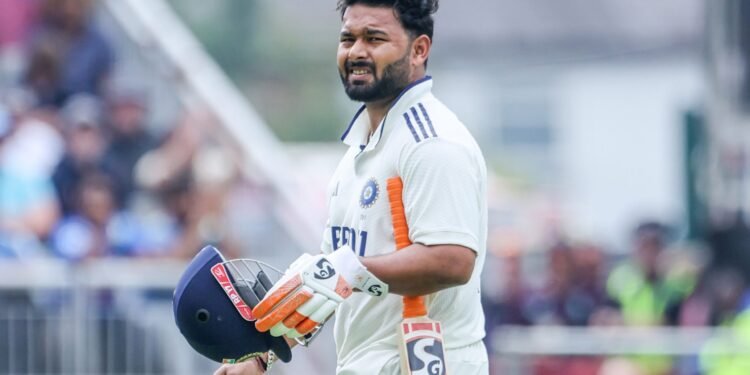 లంచ్ తర్వాత తొలి బంతికే పంత్కు షాక్.. 63 పరుగుల వద్ద ఔట్ 1 లంచ్ తర్వాత తొలి బంతికే పంత్కు షాక్.. 63 పరుగుల వద్ద ఔట్