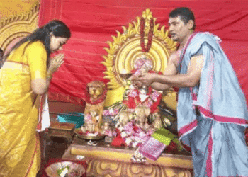 తలుపులమ్మ అమ్మవారికి సారె సమర్పించిన హోంమంత్రి అనిత 4 తలుపులమ్మ అమ్మవారికి సారె సమర్పించిన హోంమంత్రి అనిత