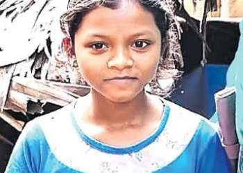 విద్యుత్ తీగలు తగిలి ఆశ్రమ పాఠశాల విద్యార్థిని మృతి 14 విద్యుత్ తీగలు తగిలి ఆశ్రమ పాఠశాల విద్యార్థిని మృతి