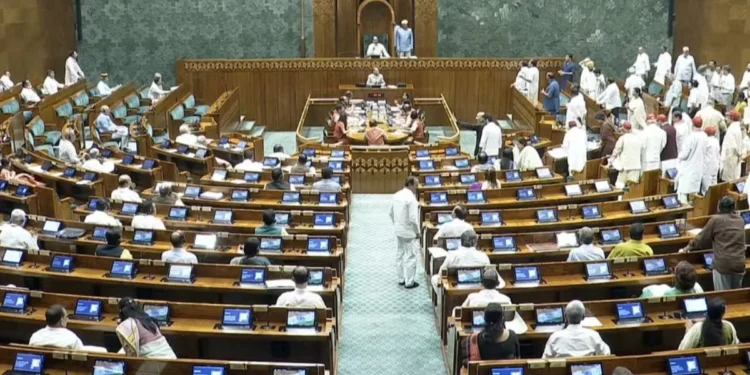 విపక్షాల నిరసనల మధ్య ట్రైబ్యునల్ సంస్కరణల బిల్లుకు గ్రీన్సిగ్నల్ 1 విపక్షాల నిరసనల మధ్య ట్రైబ్యునల్ సంస్కరణల బిల్లుకు గ్రీన్సిగ్నల్
