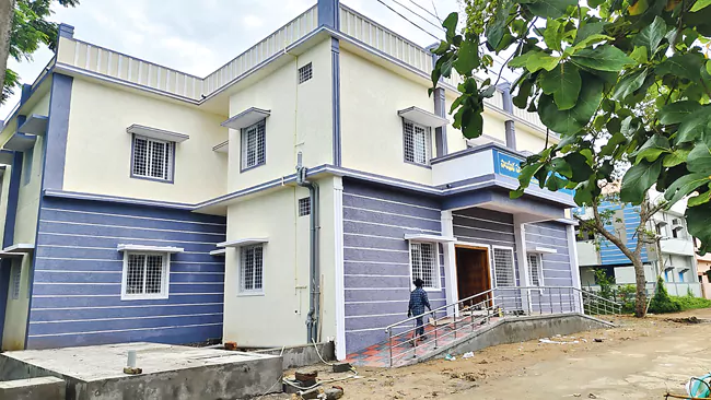 చదువుకు అనుకూలంగా.. సకల సౌకర్యాలతో ఎస్సీ హాస్టళ్లు 1 చదువుకు అనుకూలంగా.. సకల సౌకర్యాలతో ఎస్సీ హాస్టళ్లు