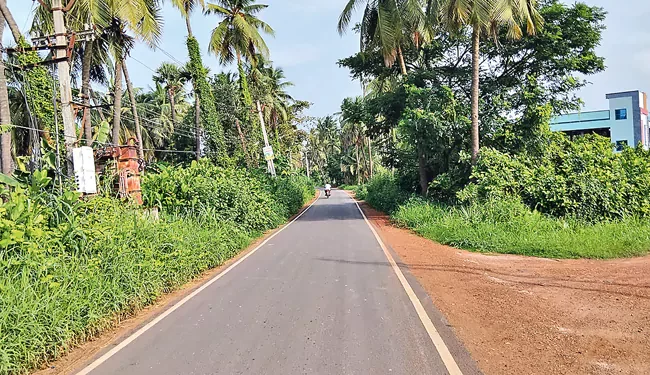 రూ.120 కోట్లతో ‘గుడిబాట’.. 100కుపైగా పుణ్యక్షేత్రాలకు రహదారులు 1 రూ.120 కోట్లతో ‘గుడిబాట’.. 100కుపైగా పుణ్యక్షేత్రాలకు రహదారులు