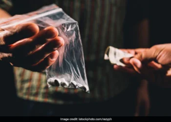 గచ్చిబౌలిలో డ్రగ్స్‌ రాకెట్‌ గుట్టురట్టు