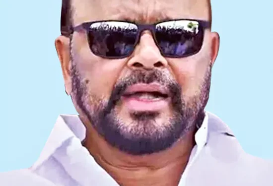 కాంగ్రెస్లో కలకలం.. కొండా సురేఖపై చర్యలపై ఉత్కంఠ 1 కాంగ్రెస్లో కలకలం.. కొండా సురేఖపై చర్యలపై ఉత్కంఠ