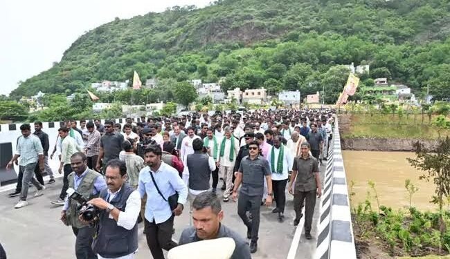 అమరావతి రైతుల త్యాగం భవిష్యత్ తరాలకు స్ఫూర్తి: సీఎం 1 అమరావతి రైతుల త్యాగం భవిష్యత్ తరాలకు స్ఫూర్తి: సీఎం
