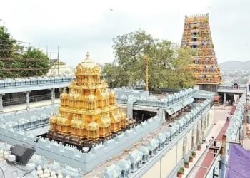 భక్తుల కోసం ఏర్పాట్లంటూ కోట్ల ఖర్చు.. దుర్గగుడికి నగరపాలిక బిల్లులు