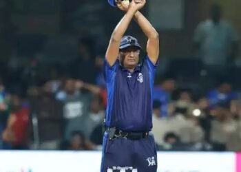 ఐదు నెలల తర్వాత హార్దిక్ పునరాగమనం.. అఫ్గాన్ సిరీస్కు సిద్ధం 2 ఐదు నెలల తర్వాత హార్దిక్ పునరాగమనం.. అఫ్గాన్ సిరీస్కు సిద్ధం