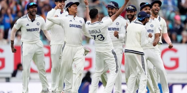 టీ బ్రేక్ తర్వాత శ్రీలంకకు మరో షాక్.. 230/8 1 టీ బ్రేక్ తర్వాత శ్రీలంకకు మరో షాక్.. 230/8