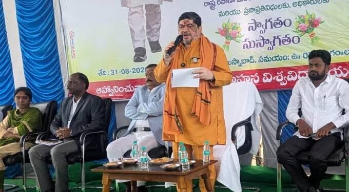 హుస్నాబాద్‌ను విద్యా కేంద్రంగా అభివృద్ధి చేస్తాం: పొన్నం ప్రభాకర్