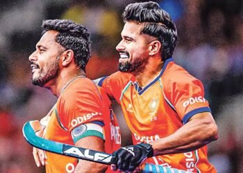 డచ్ పరీక్షలో హర్మన్ప్రీత్ సేన 1 డచ్ పరీక్షలో హర్మన్ప్రీత్ సేన