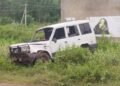 బ్రేకులు ఫెయిల్.. చెట్టును ఢీకొన్న పోలీస్ వాహనం 10 బ్రేకులు ఫెయిల్.. చెట్టును ఢీకొన్న పోలీస్ వాహనం