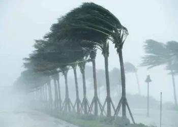 అల్పపీడన ప్రభావం.. ఏపీ, తెలంగాణకు వర్ష హెచ్చరిక 3 అల్పపీడన ప్రభావం.. ఏపీ, తెలంగాణకు వర్ష హెచ్చరిక