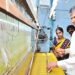 చీరాల పర్యటనలో ప్రత్యేక ఆకర్షణ.. మగ్గంపై చీర నేసిన సీఎం