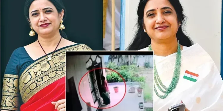 ప్రిన్సిపల్ రూపారెడ్డి హత్య.. హంతకులు పదో తరగతి విద్యార్థులే! 1 ప్రిన్సిపల్ రూపారెడ్డి హత్య.. హంతకులు పదో తరగతి విద్యార్థులే!