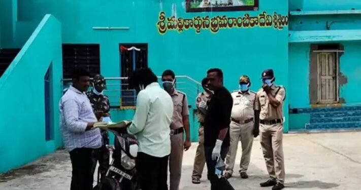 శ్రీశైలంలో విషాదం.. ఒకే కుటుంబానికి చెందిన ఐదుగురు ఆత్మహత్య