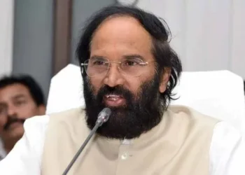 పెండింగ్ ప్రాజెక్టులపై ఫోకస్.. రూ.5 వేల కోట్లతో పనులకు ఊపు 2 పెండింగ్ ప్రాజెక్టులపై ఫోకస్.. రూ.5 వేల కోట్లతో పనులకు ఊపు