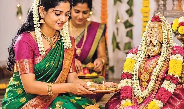 ఇంటింటా కొలువైన వరమహాలక్ష్మి! 1 ఇంటింటా కొలువైన వరమహాలక్ష్మి!