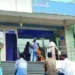 తిరుపతి, విజయవాడలో పాస్పోర్టు సేవలకు బ్రేక్.. సర్వర్లు పనిచేయక అవస్థలు 8 తిరుపతి, విజయవాడలో పాస్పోర్టు సేవలకు బ్రేక్.. సర్వర్లు పనిచేయక అవస్థలు