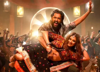 ‘ఏష నాగుల’ మరో రికార్డు.. 5 రోజుల్లోనే 50 మిలియన్ వ్యూస్ 14 ‘ఏష నాగుల’ మరో రికార్డు.. 5 రోజుల్లోనే 50 మిలియన్ వ్యూస్