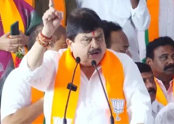 22ఏ భూములపై భారీ ఆరోపణలు.. సిట్టింగ్‌ జడ్జితో విచారణ జరపాలి