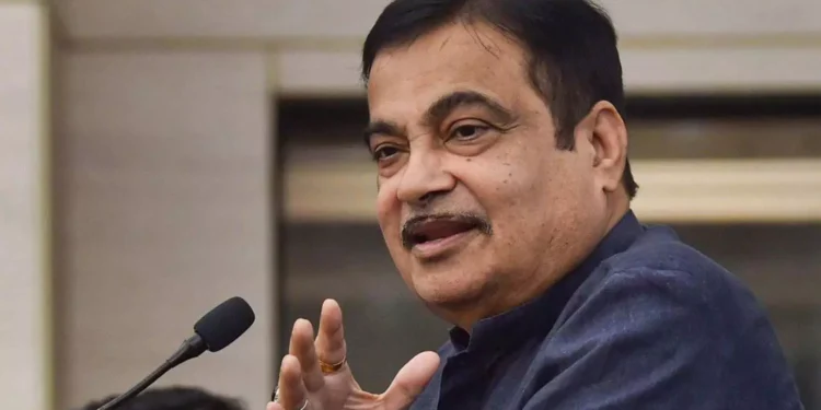 ముంబయి-గోవా హైవే పనులపై గడ్కరీ తీవ్ర ఆగ్రహం 1 ముంబయి-గోవా హైవే పనులపై గడ్కరీ తీవ్ర ఆగ్రహం