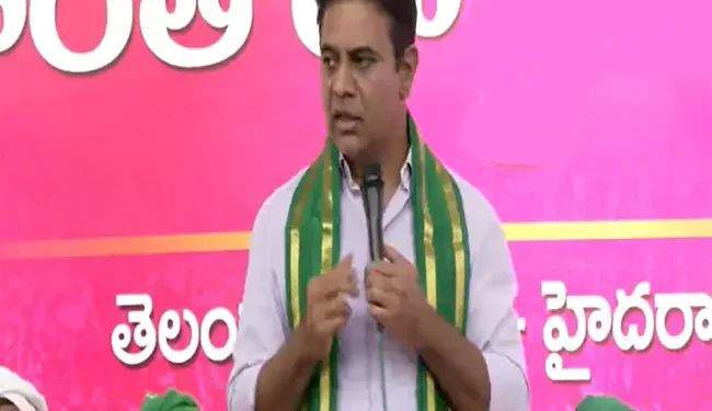 బహదూర్‌గూడ భూములు ప్రభుత్వానివైతే.. పోలీసుల పహారా ఎందుకు?: కేటీఆర్‌