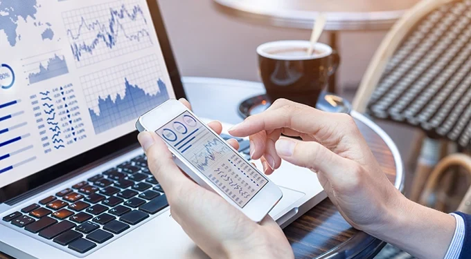 IRDAI దెబ్బ.. కుప్పకూలిన ఇన్సూరెన్స్ షేర్లు.. PB Fintechకు భారీ నష్టం! 1 IRDAI దెబ్బ.. కుప్పకూలిన ఇన్సూరెన్స్ షేర్లు.. PB Fintechకు భారీ నష్టం!