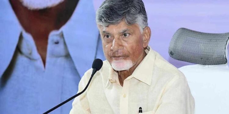‘సీఈవో సీఎం’గా కాదు.. నీటిని అందించిన నేతగా గుర్తుండాలనుంది: చంద్రబాబు 1 ‘సీఈవో సీఎం’గా కాదు.. నీటిని అందించిన నేతగా గుర్తుండాలనుంది: చంద్రబాబు