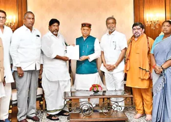 నాజీ సిద్ధాంతాలను అనుసరిస్తున్న భారాస: కాంగ్రెస్ మంత్రులు 4 నాజీ సిద్ధాంతాలను అనుసరిస్తున్న భారాస: కాంగ్రెస్ మంత్రులు