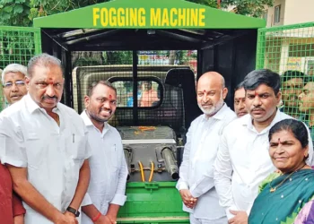 ఫాంహౌస్ల సందర్శనతో ఏం సాధించారు?" 19 ఫాంహౌస్ల సందర్శనతో ఏం సాధించారు?"
