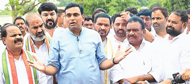 జగదీశ్రెడ్డి ఫాంహౌస్పై కాంగ్రెస్ ఫోకస్.. ఇనాం భూములున్నాయంటూ ఆరోపణలు 1 జగదీశ్రెడ్డి ఫాంహౌస్పై కాంగ్రెస్ ఫోకస్.. ఇనాం భూములున్నాయంటూ ఆరోపణలు