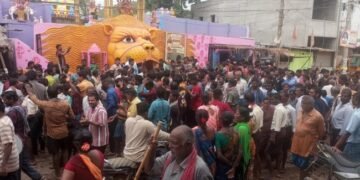 రౌతులపూడిలో వర్షాల కోసం ప్రత్యేక పూజలు.. భారీగా తరలివచ్చిన ప్రజలు 10 రౌతులపూడిలో వర్షాల కోసం ప్రత్యేక పూజలు.. భారీగా తరలివచ్చిన ప్రజలు