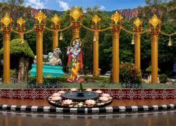 తిరుపతి నుంచే బ్రహ్మోత్సవ శోభ.. భక్తులకు ఆధ్యాత్మిక స్వాగతం! 1 తిరుపతి నుంచే బ్రహ్మోత్సవ శోభ.. భక్తులకు ఆధ్యాత్మిక స్వాగతం!